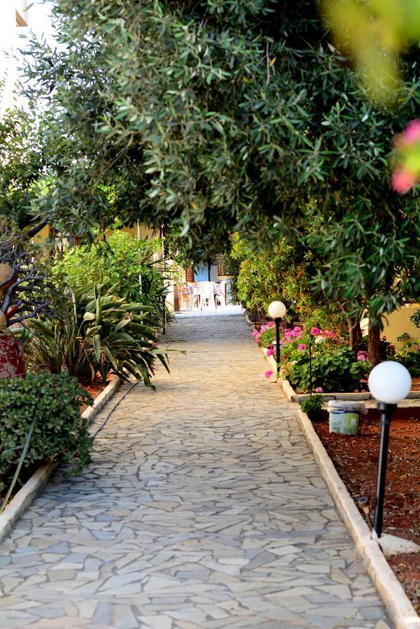 Alex Home Apartments Hersonissos (Crete) Exterior foto